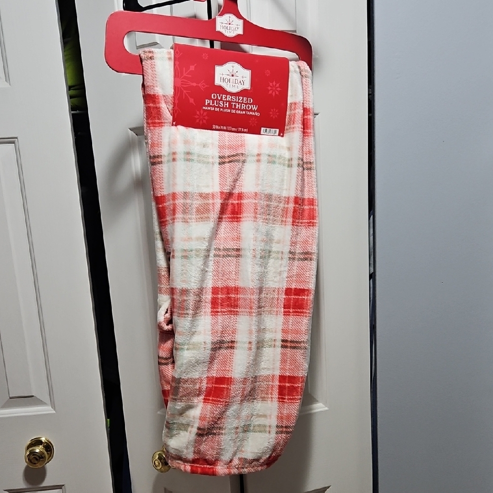 Oversized Plush Flannel Plaid Print Throw Blanket